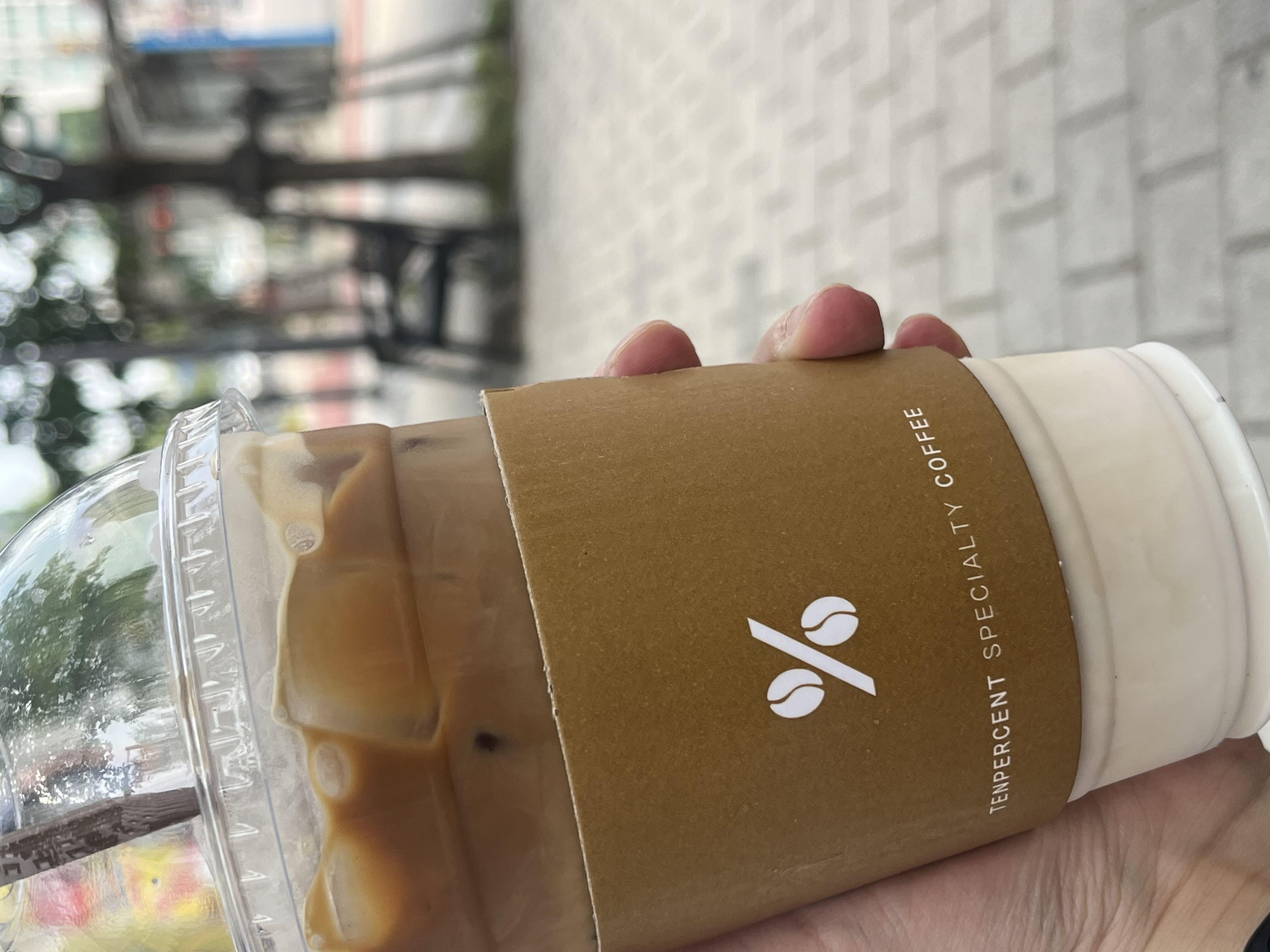 직원분은 항상 친절하시구, 라떼 핵존