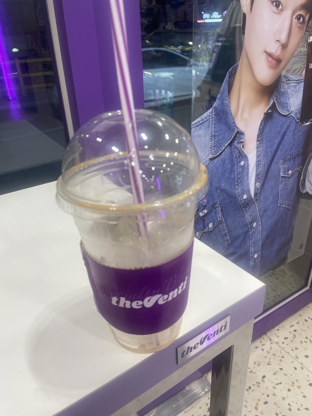 오늘도 출근도장 쾅 찍습니다
사장님 