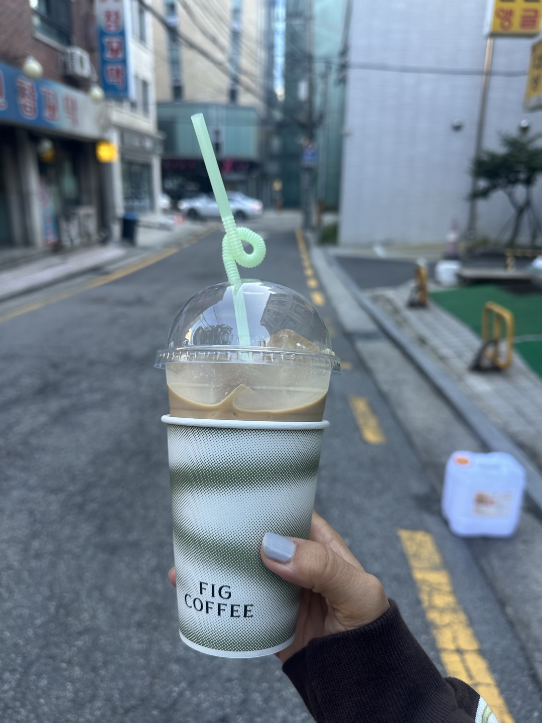 오랜만에 들렀더니 귀여운 빨대로 업그