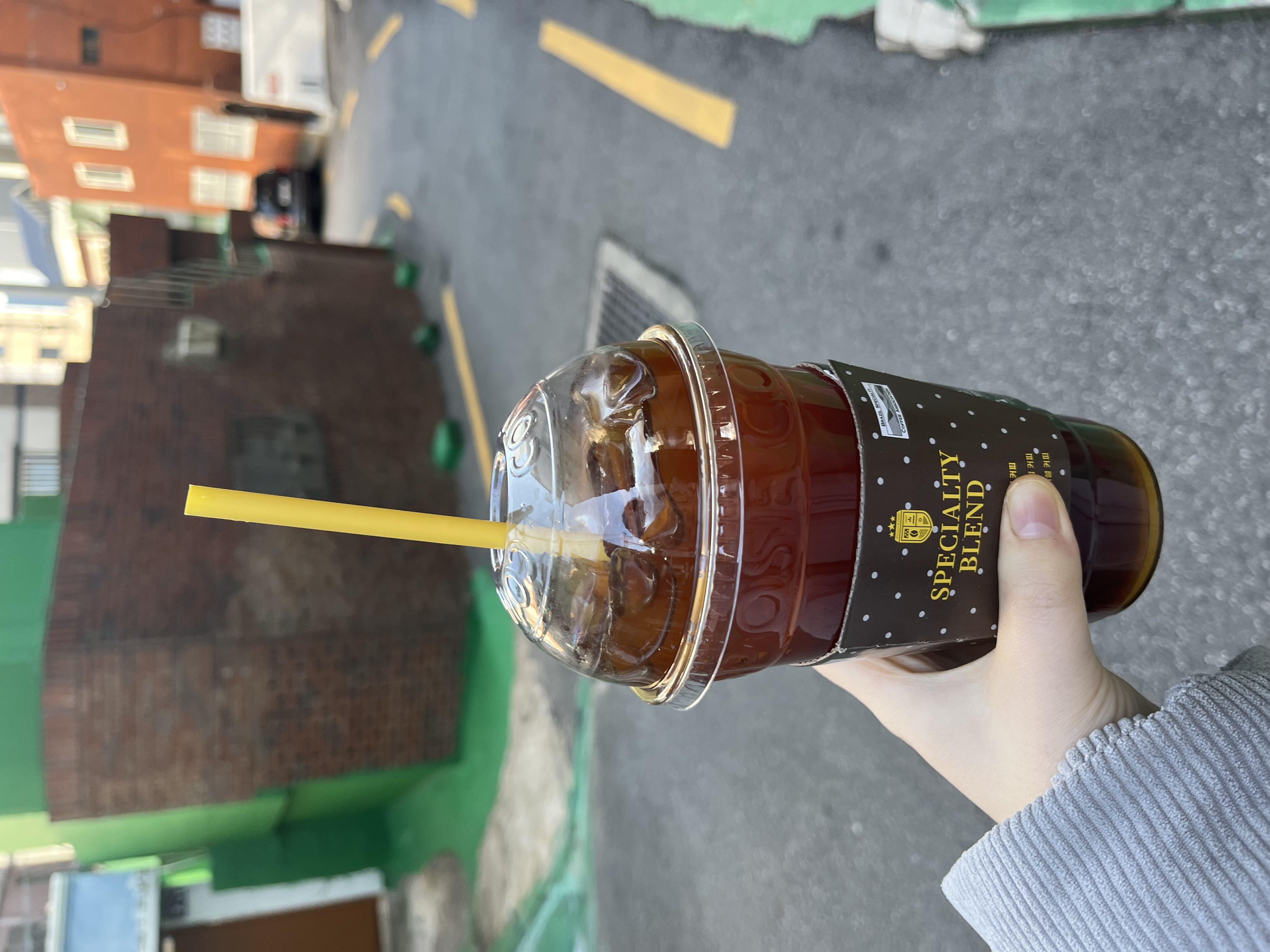 컴포즈 정말 좋네요 ㅎㅎ 커피도 맛있
