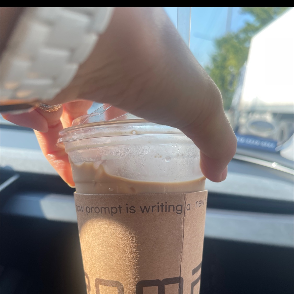 정확한 시간에 깔끔한커피맛에 만족해여