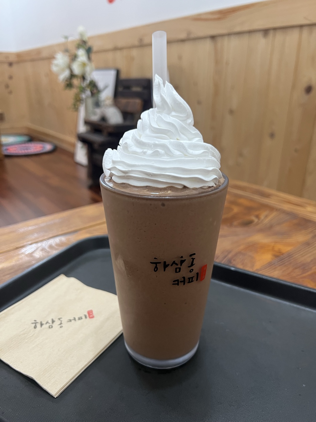 진짜 맛있어요 초코스무디 시킬려다가 