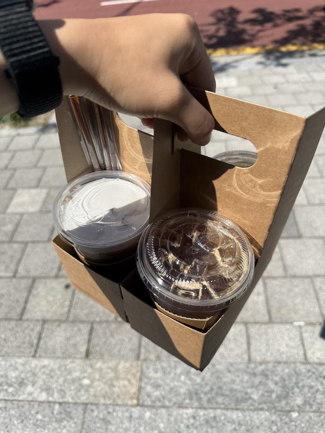 커피는 맛있고
일하시는 분은 매우 친
