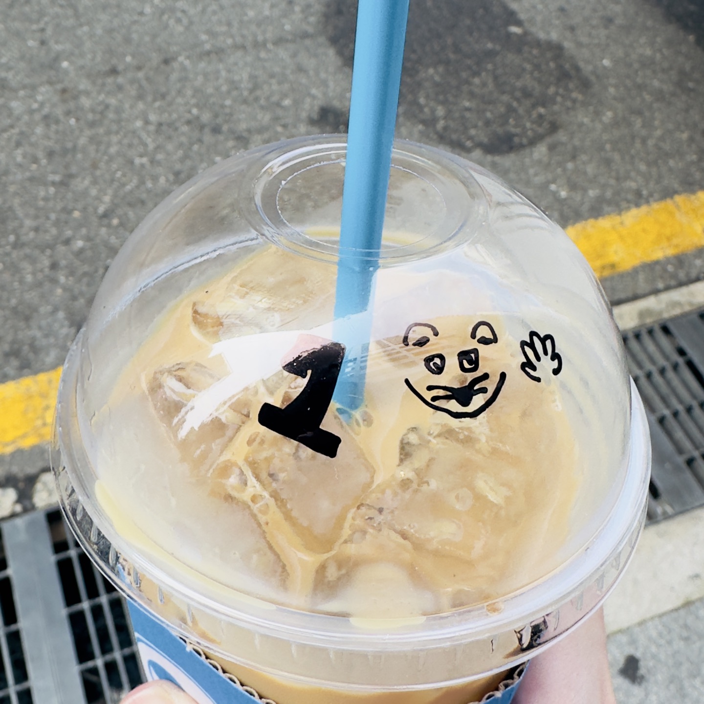 가끔 그림 그려주시는데 넘 귀여워요ㅋ