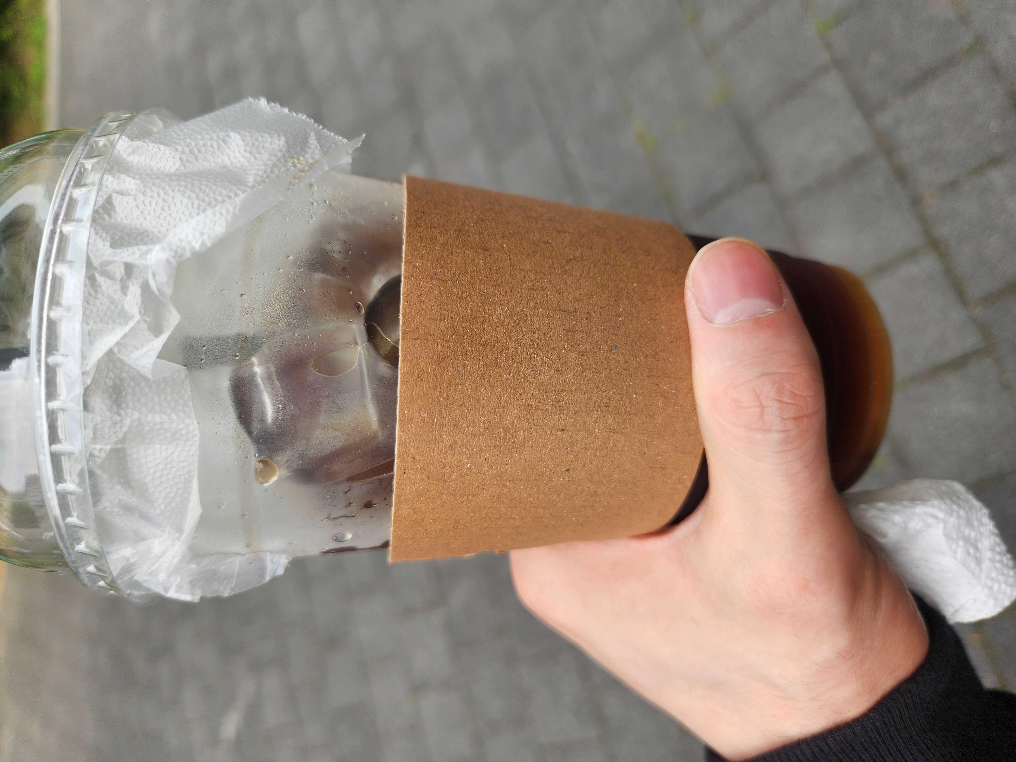 저희동네 생긴 1리터 카페인데  사장