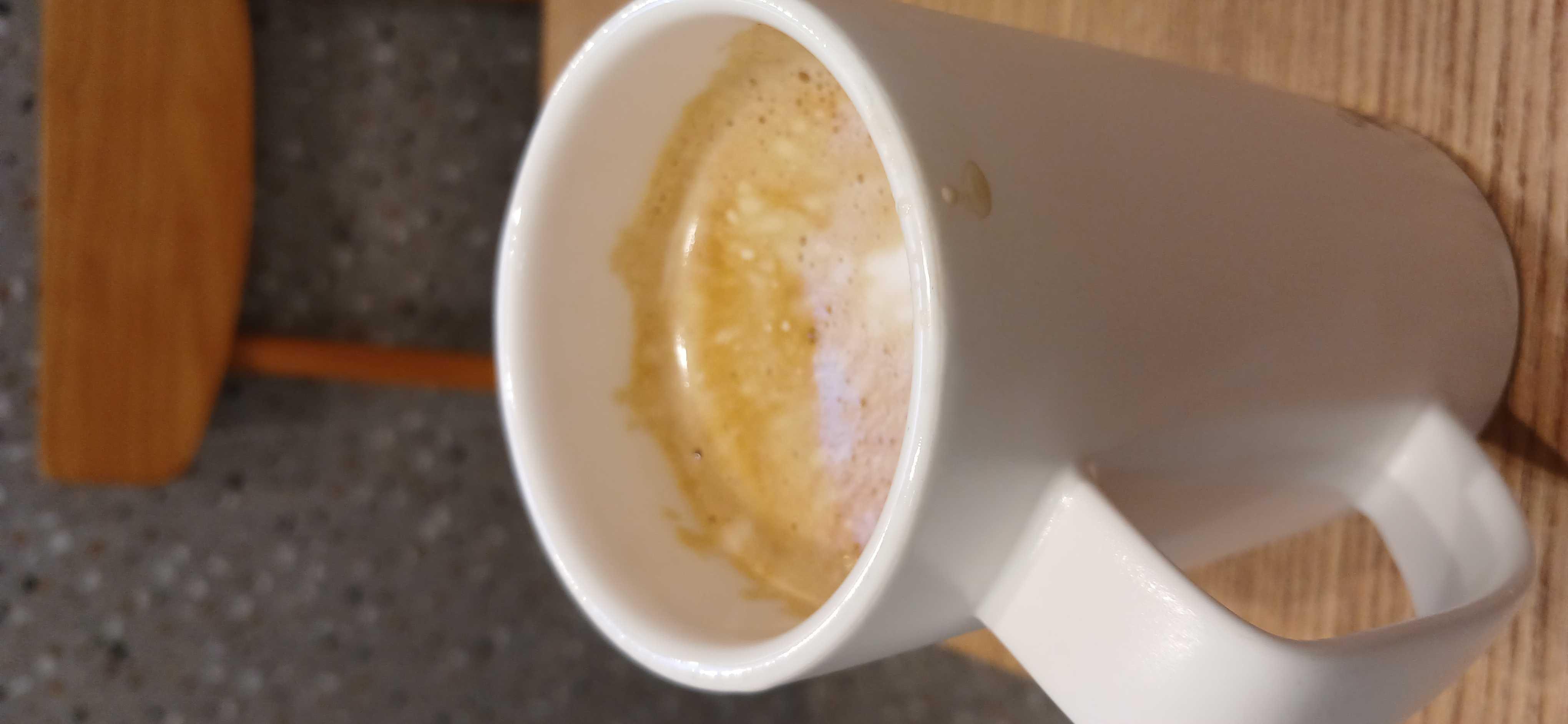 카피라떼  오늘 구매했습니다 친절합니