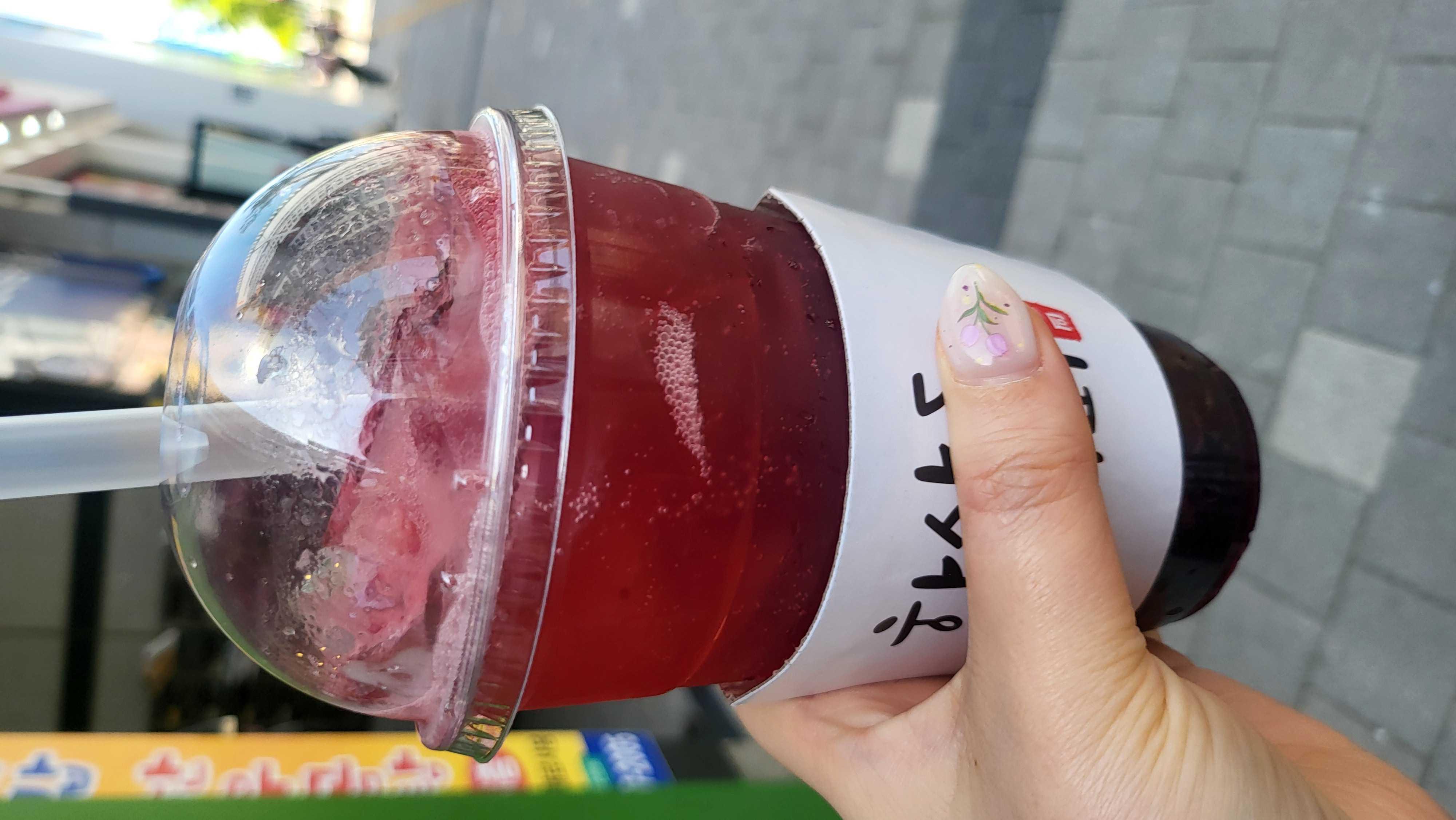 하삼동 블루베리에이드는 양도 많고 �