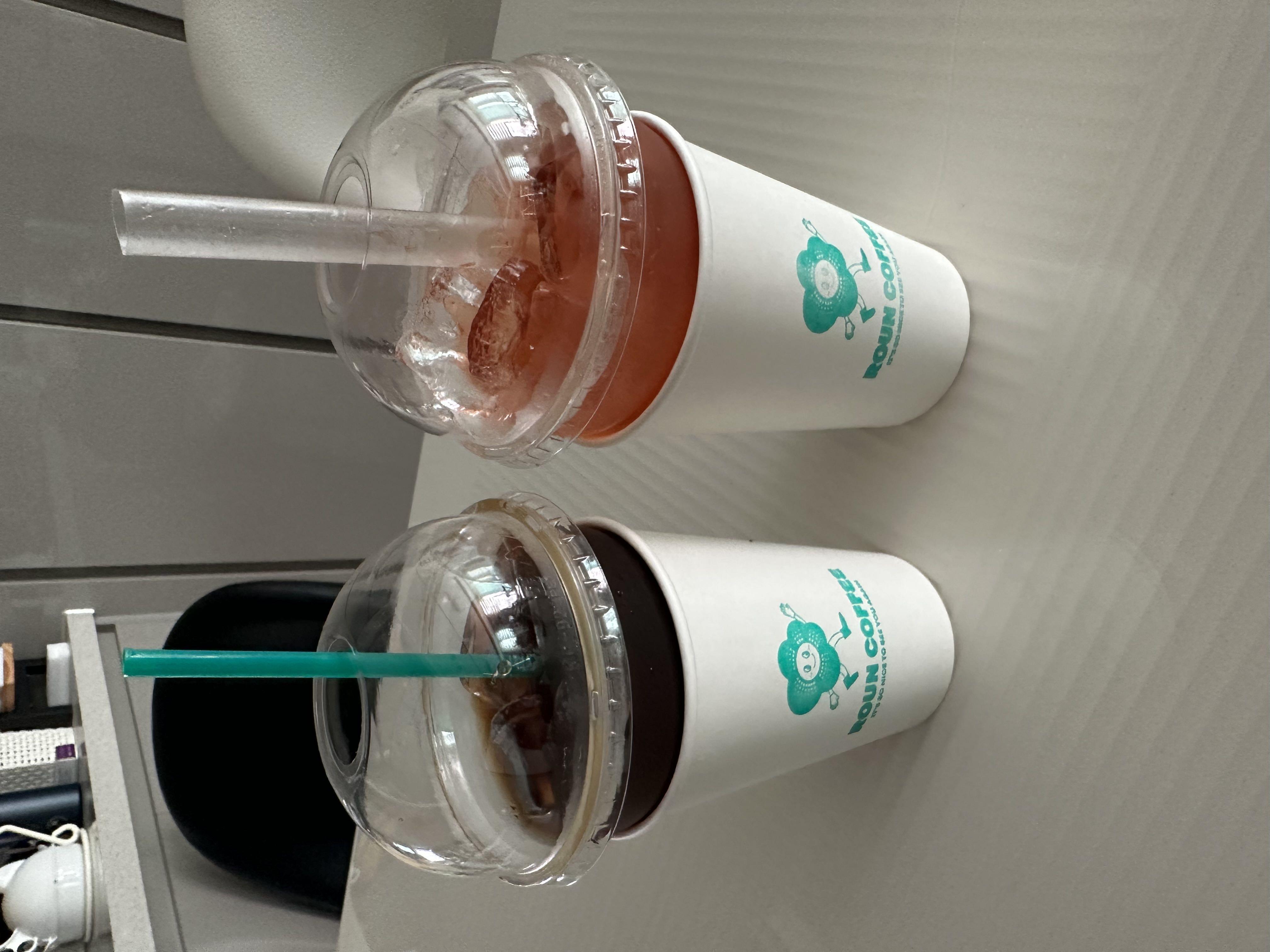 커피말고 다른건 첨 시켜봤는데 달달하
