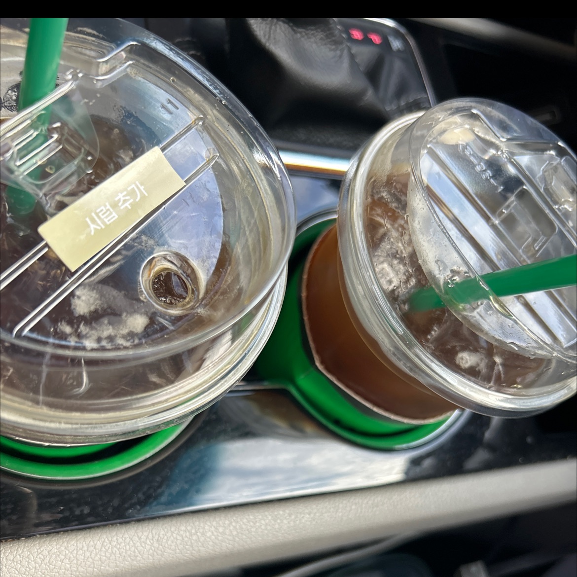 맛이 깔끔해요.
더운데 시원하게 잘마