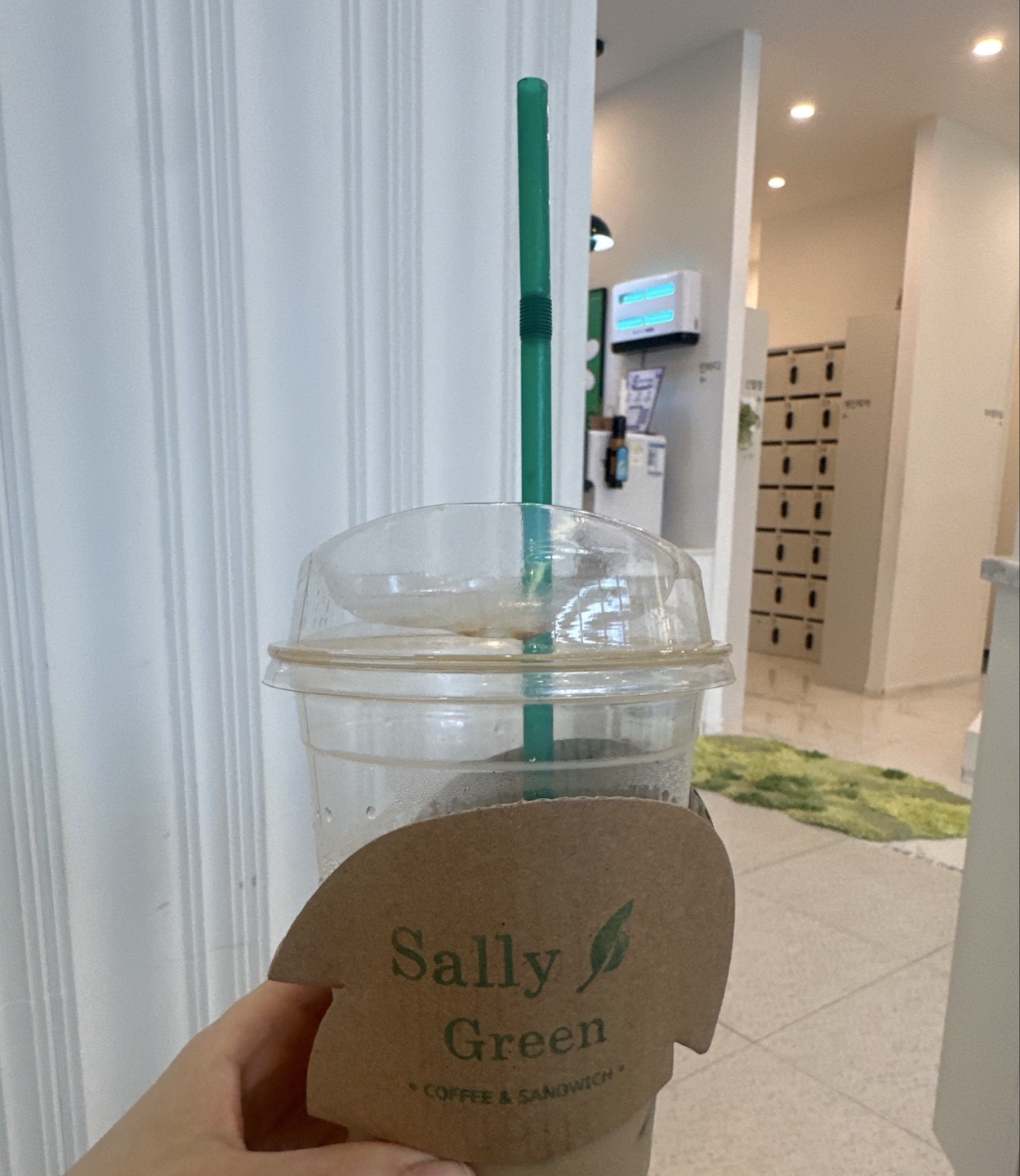 회원님이 사다주셔서 마셔봤는데 너무너
