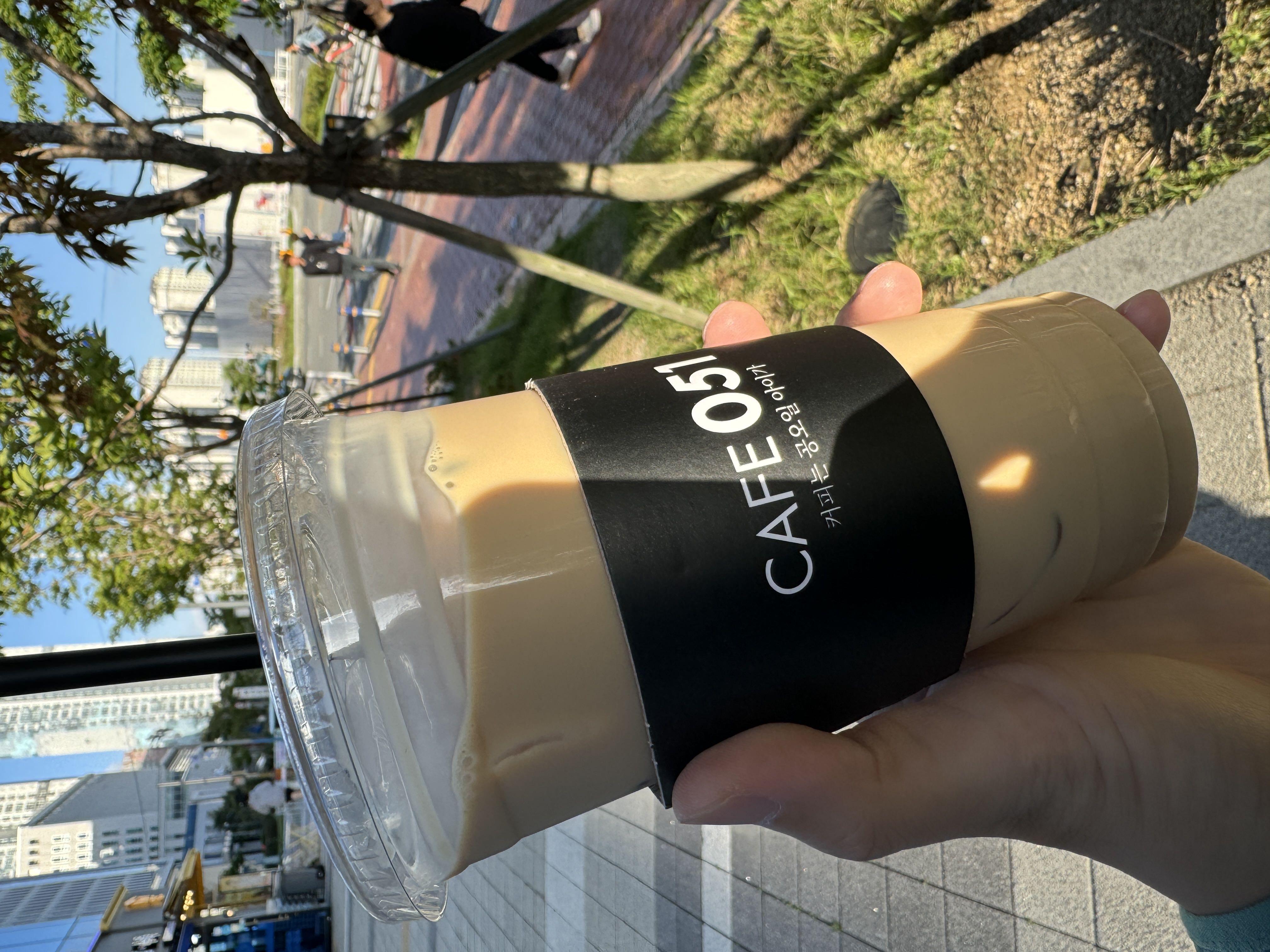 라떼가 고소하고 넘 맛나네요! 사장님