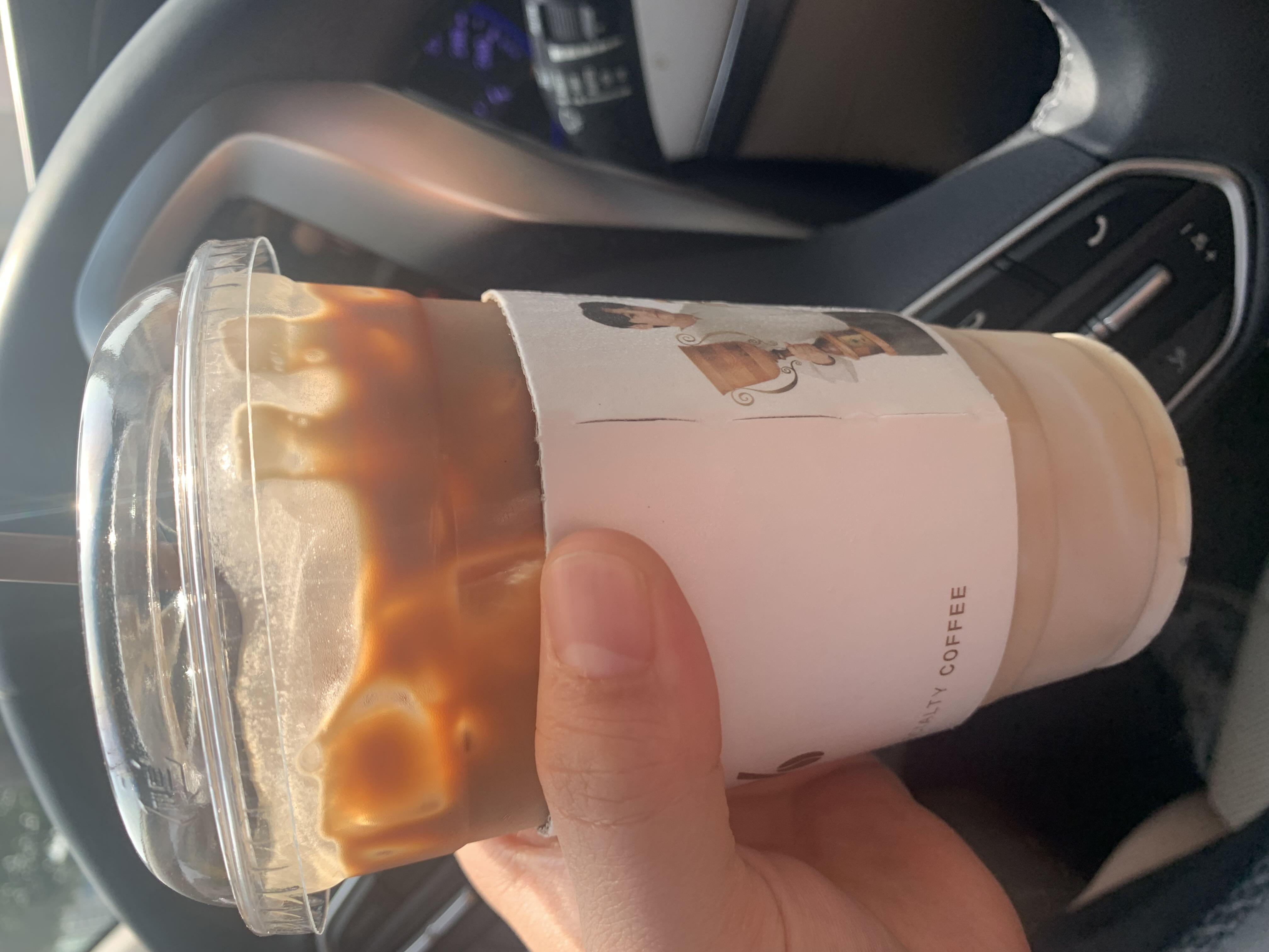 라떼도 깔끔해서 좋네요 