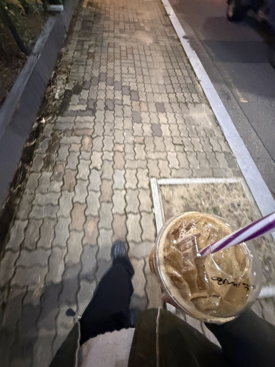 매일 같은 메뉴로 주문하다 단골 됐네