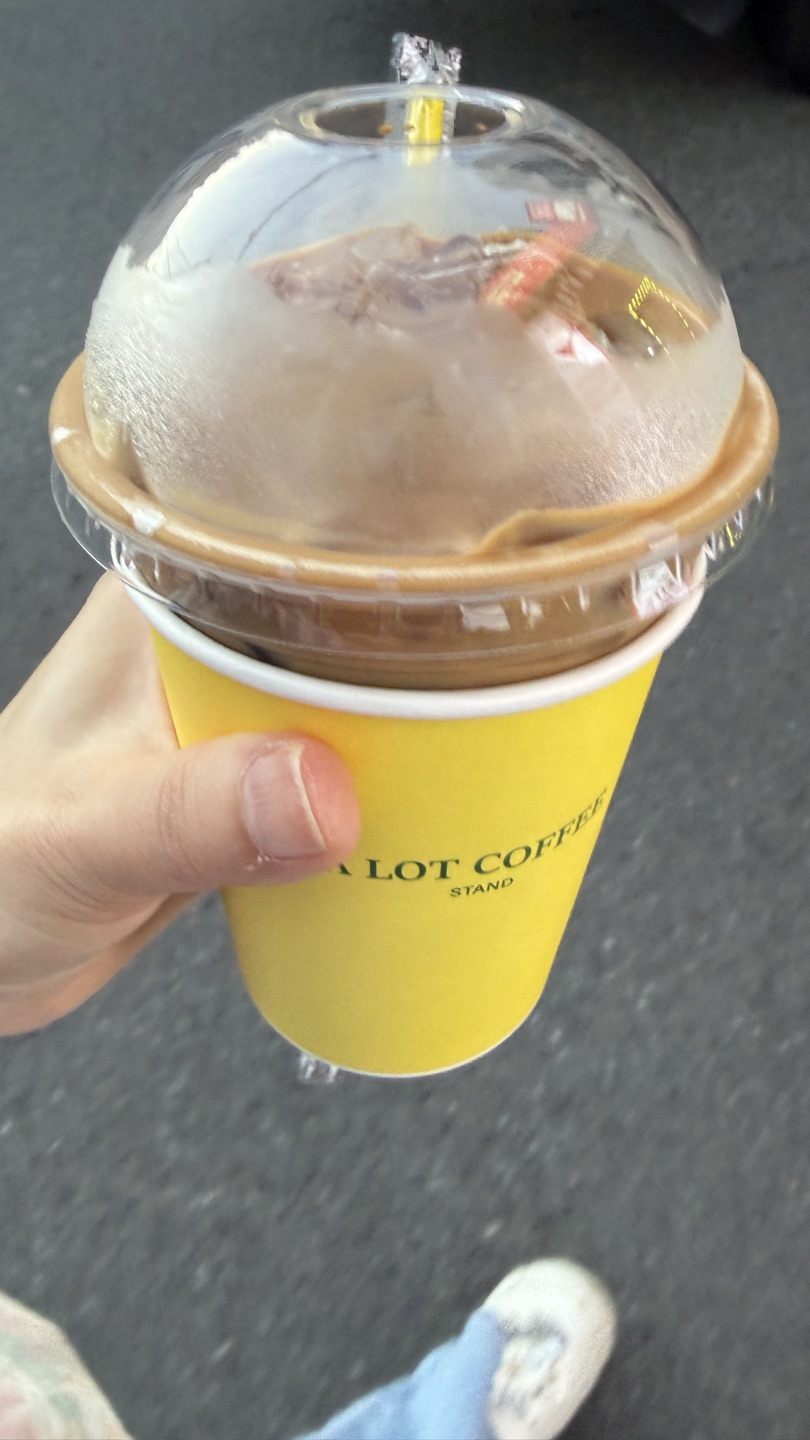 바닐라라떼 맛있어요^^