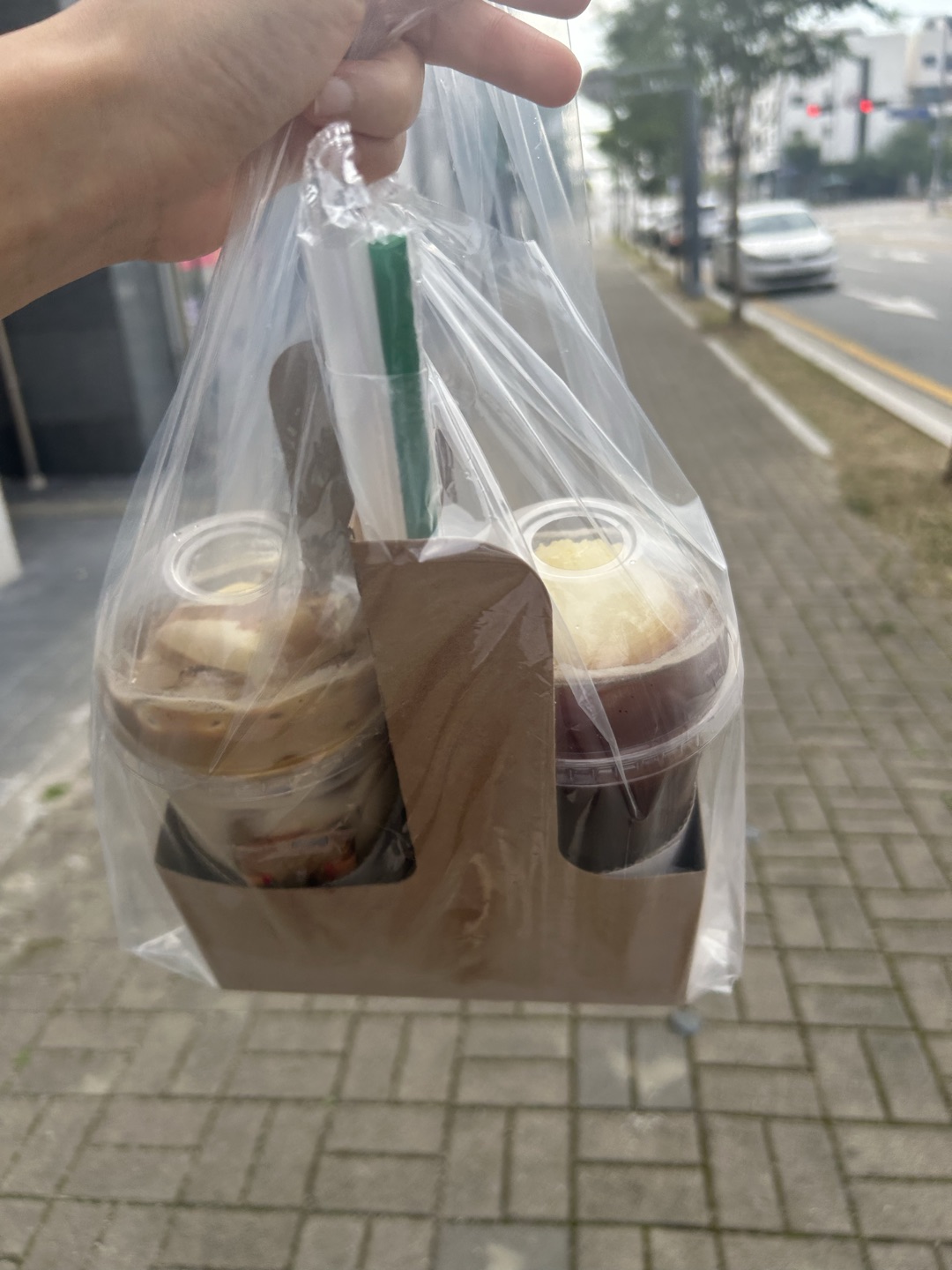 커피가 너어어무 맛있어요 집근처에 있