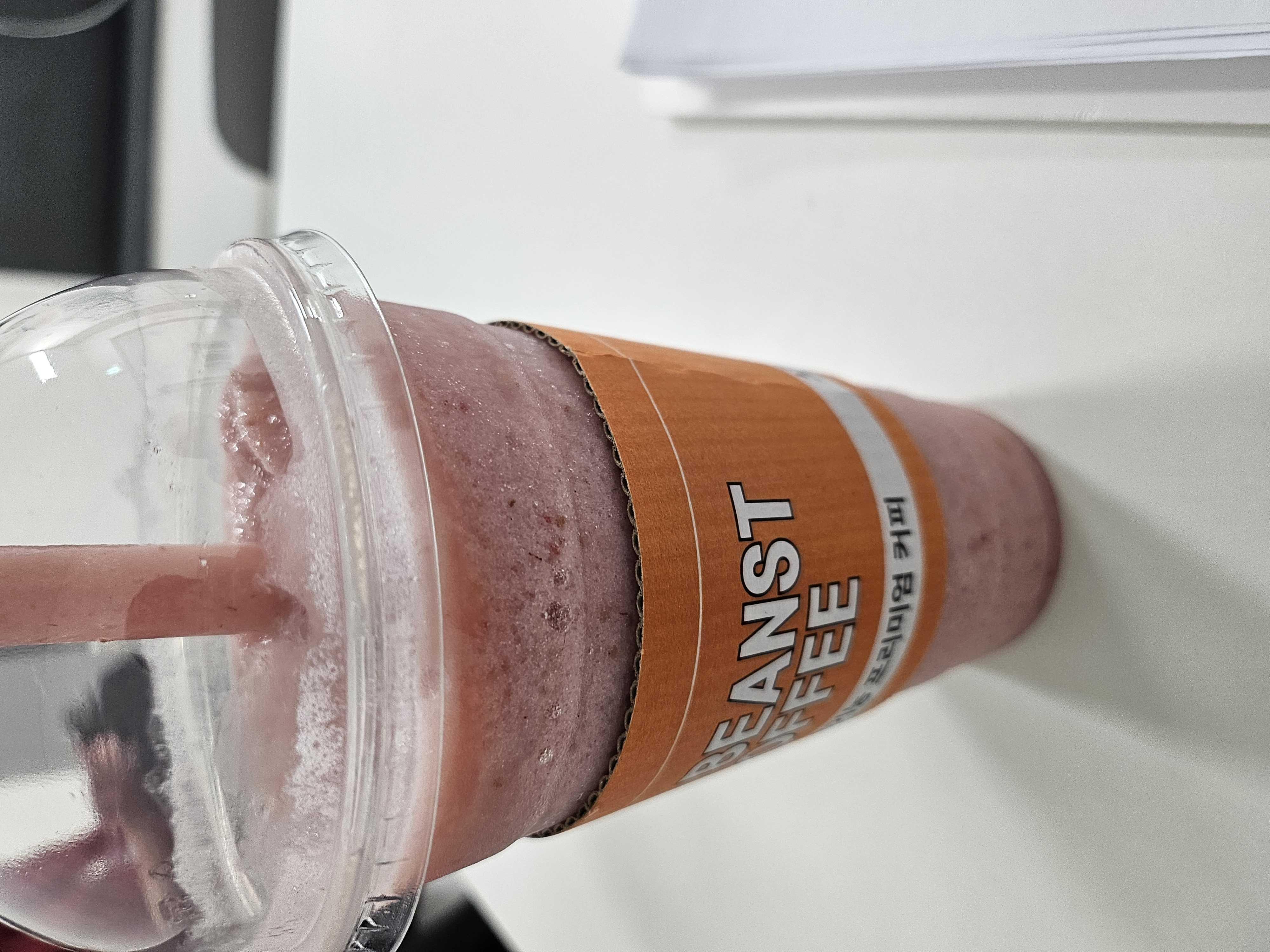 딸기요커트스무디가 업정 맛있네요
계속