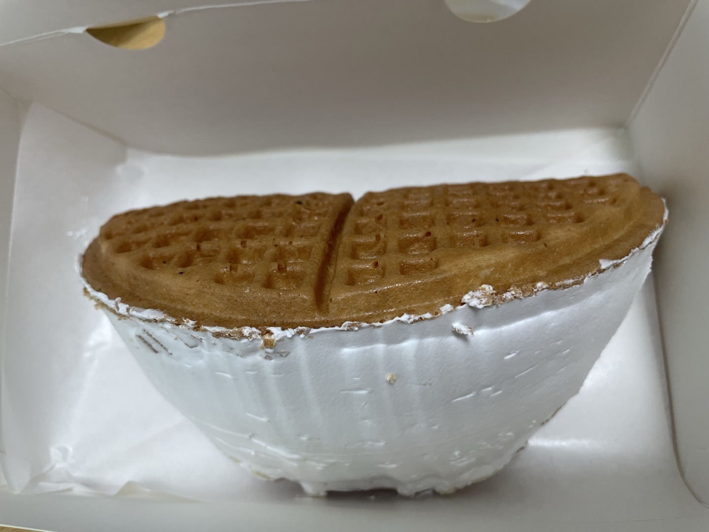 재택할때 커피에 계란빵 세트로 종종 