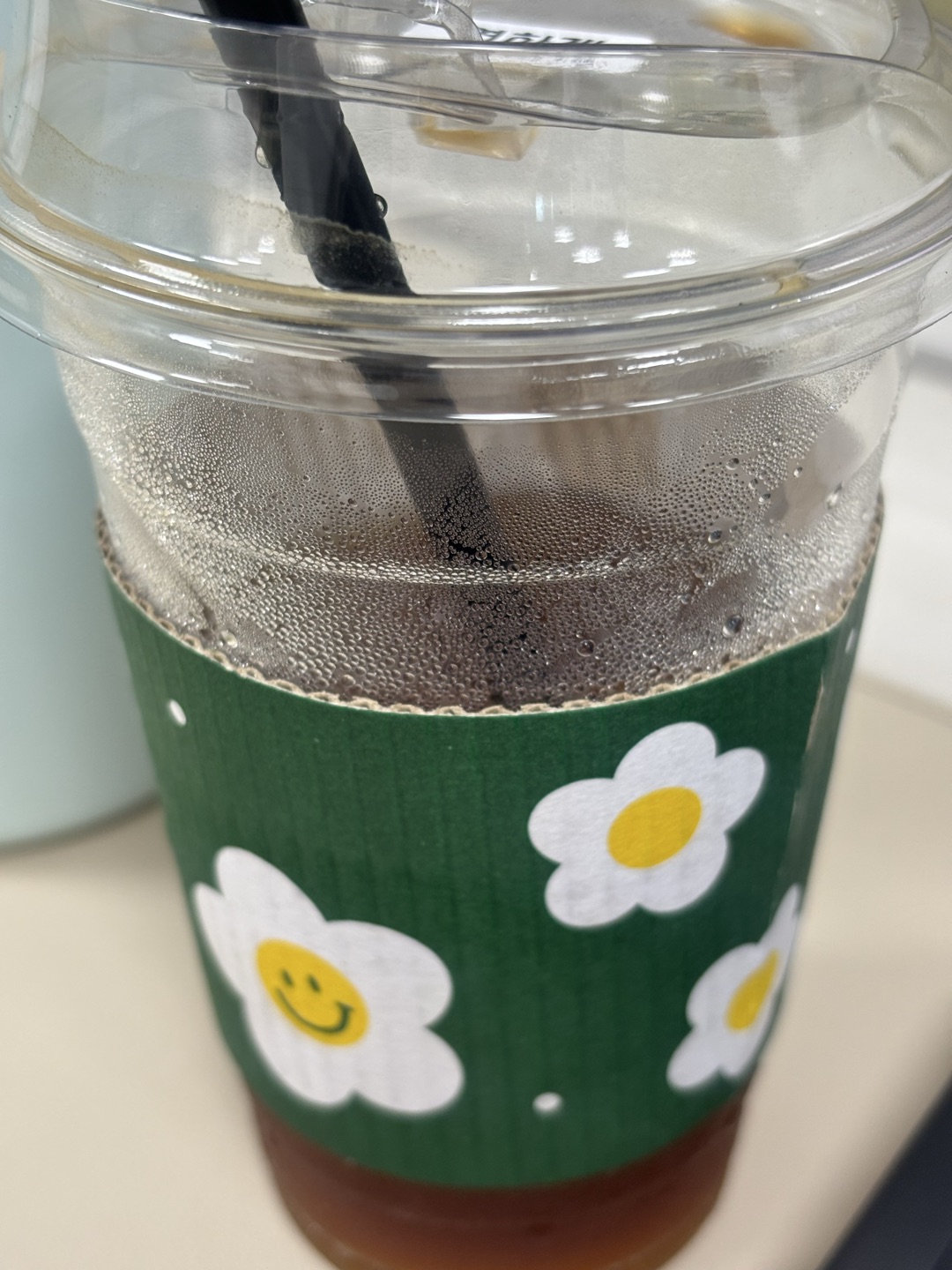 아메리카노 향이 좋고 부드러워 맛있어